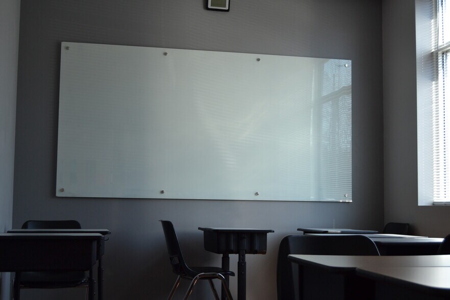 More Photos Of 316 Tennent Rd, Morganville Office For Lease