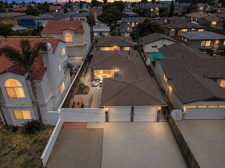 More Photos Of 18506 Kingsdale Ave, Redondo Beach Apartments For Sale