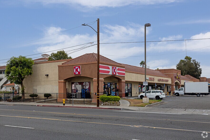Primary Photo Of 8523-8533 Artesia Blvd, Bellflower Unknown For Lease