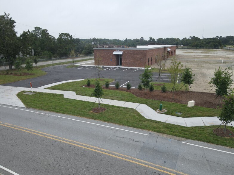 More Photos Of 250 Raleigh St, Wilmington Warehouse For Lease