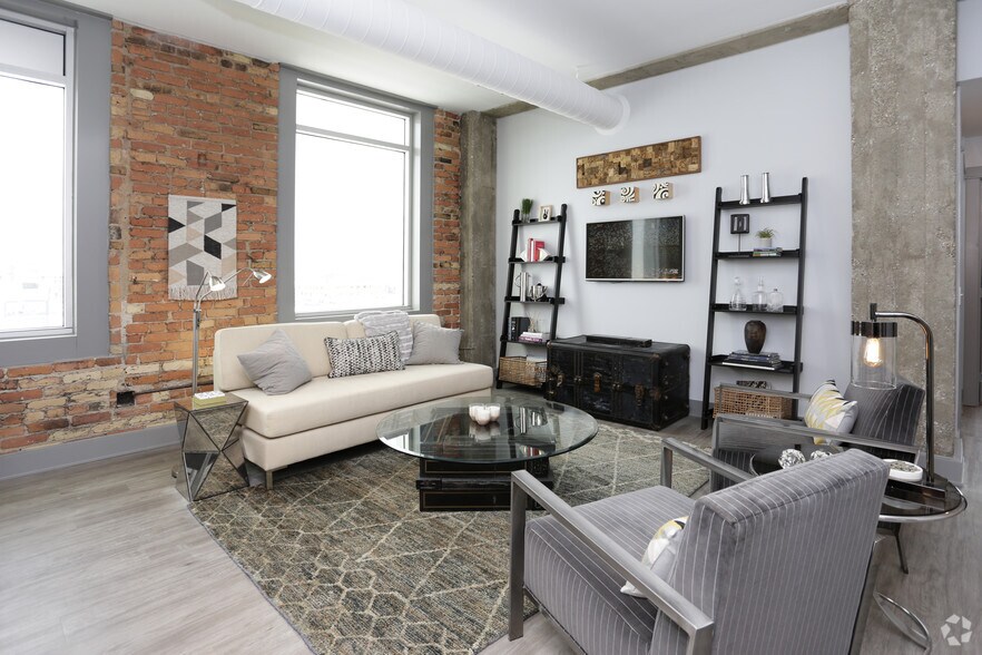 More Photos Of 285 Western Ave, Muskegon Apartments For Lease