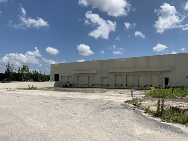 More Photos Of 4250 Coral Ridge Dr, Coral Springs Manufacturing For Lease