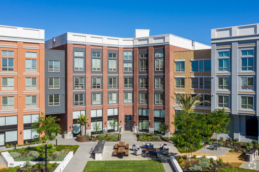 More Photos Of 2525 Bayfront Blvd, Hercules Apartments For Lease