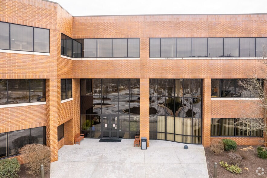More Photos Of 3773 Corporate Pky, Center Valley Office For Lease