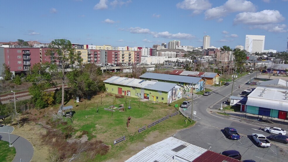 More Photos Of 633 Railroad Sq, Tallahassee Land For Sale
