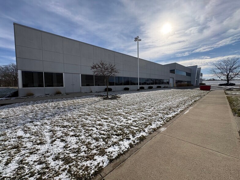 More Photos Of 3589 Sagamore Pky, Lafayette Office For Lease