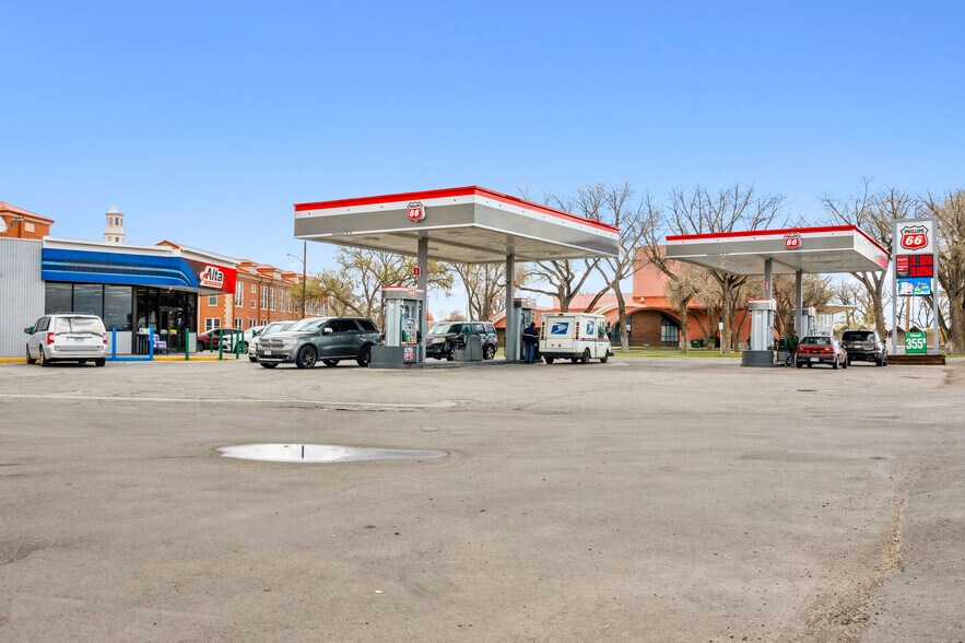 More Photos Of 1601 Main St, Alamosa Service Station For Sale