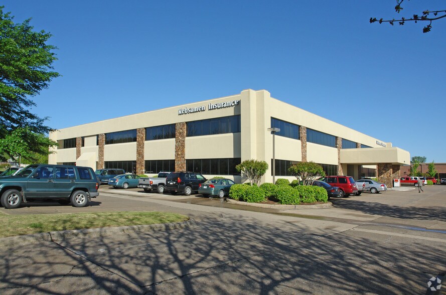 More Photos Of 1500 Riverfront Dr, Little Rock Office For Lease