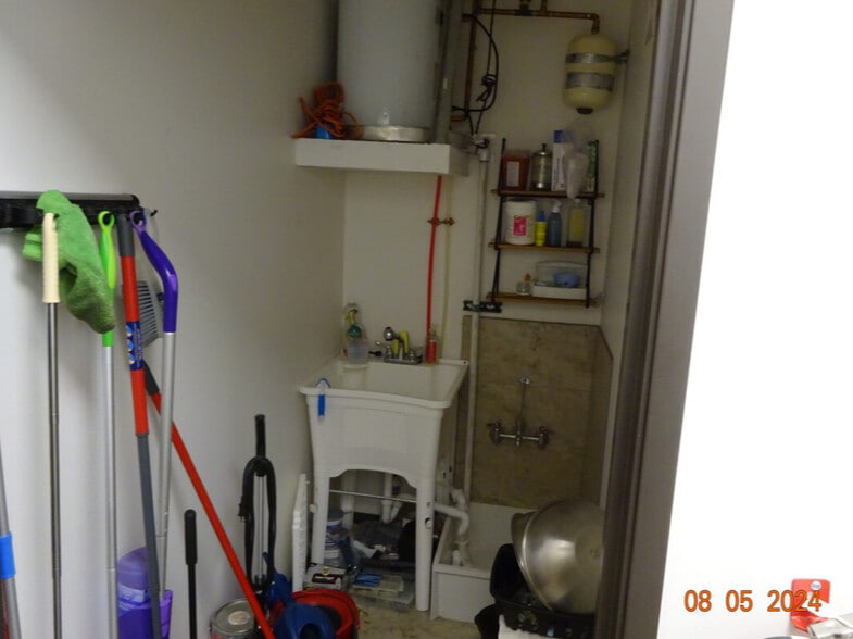 More Photos Of 4875 E Evans Ave, Denver Storefront For Lease