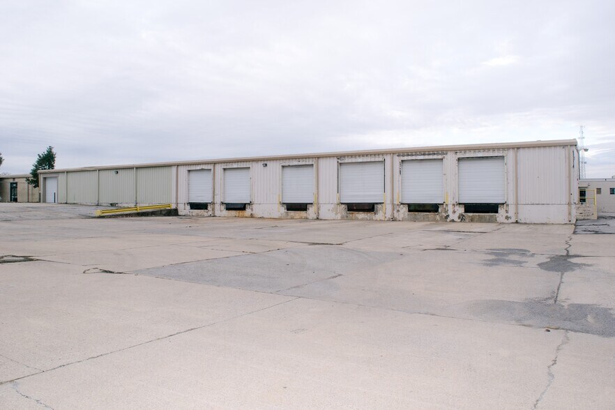 More Photos Of 845 Middle Tennessee Blvd, Murfreesboro Manufacturing For Lease