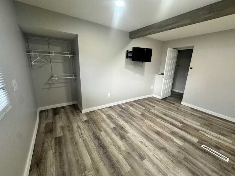 More Photos Of 47 W Bridge St, Oswego Storefront Retail Residential For Sale