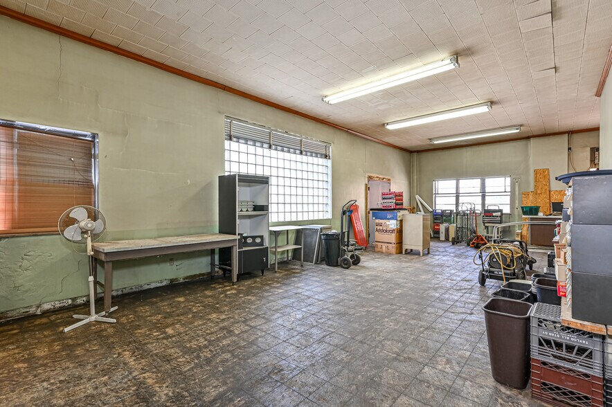 More Photos Of 242 Merchant St, Ambridge Industrial For Sale