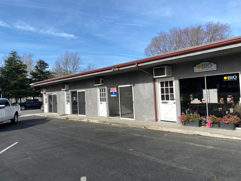 More Photos Of 24262 Walnut St, Newhall Office For Lease