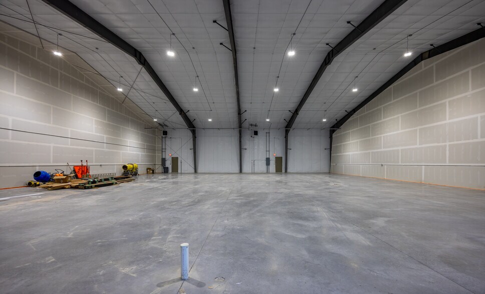 More Photos Of 9405 Futurity Dr, Missoula Warehouse For Lease