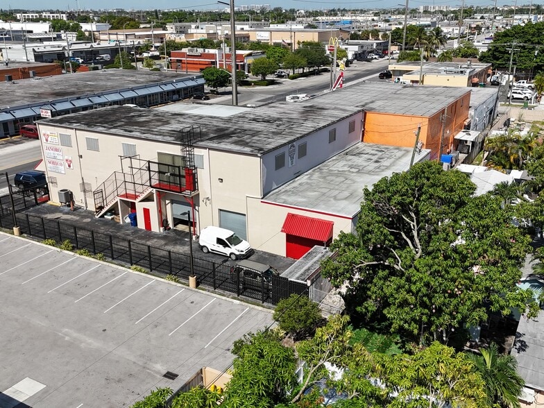 More Photos Of 249 W 29th St, Hialeah Freestanding For Sale