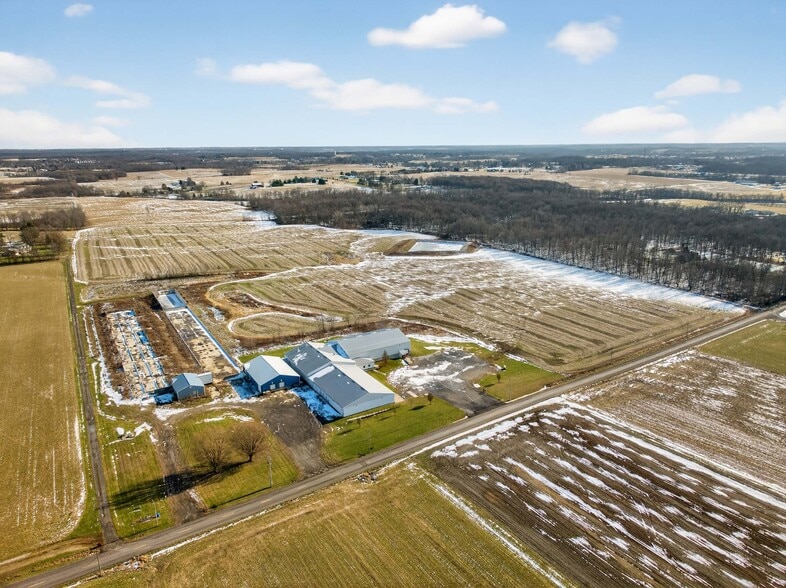 More Photos Of 2280 Deerfield Ave N, Dalton Industrial For Sale