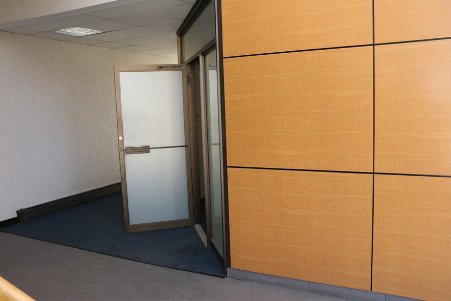 More Photos Of 546 Valley Rd, Upper Montclair Medical For Lease