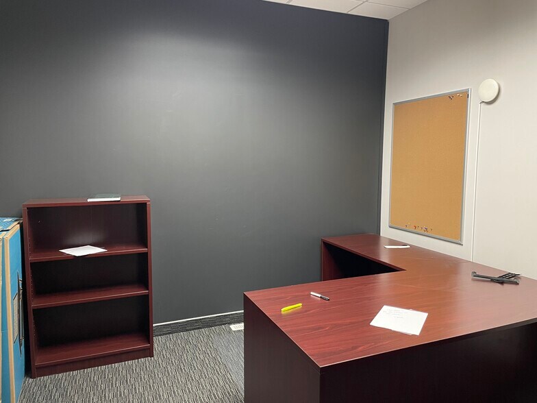 More Photos Of 10920 84 Ave, Grande Prairie Office For Lease