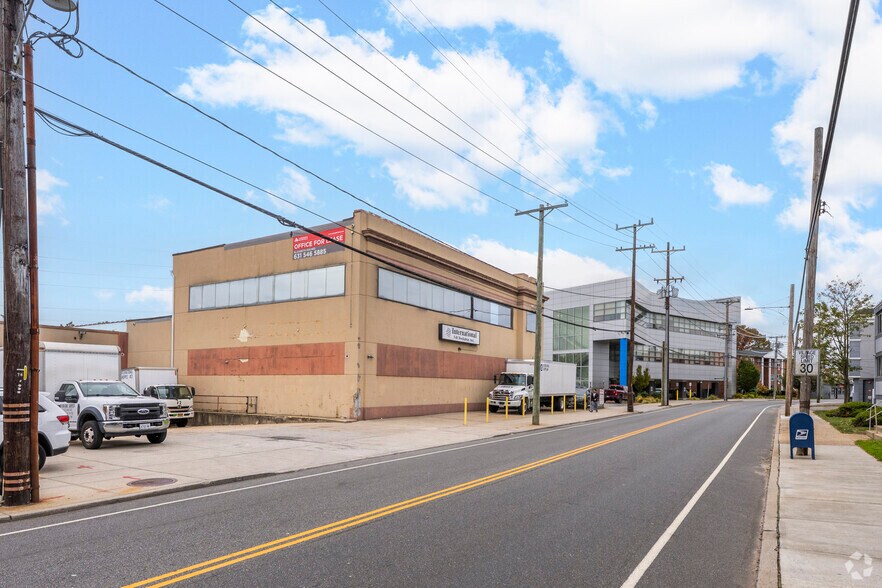 More Photos Of 518 Rockaway Ave, Valley Stream Flex For Lease