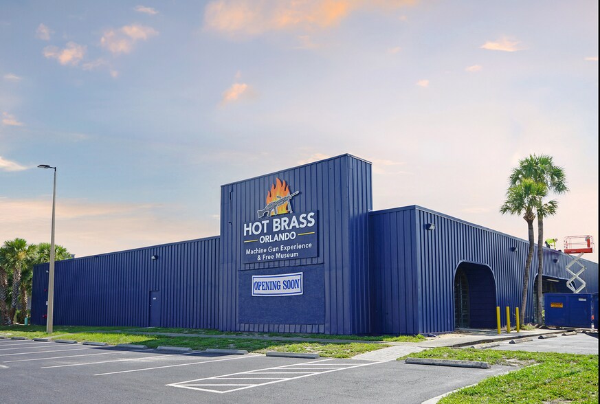 More Photos Of 7036-7336 International Dr, Orlando Unknown For Lease
