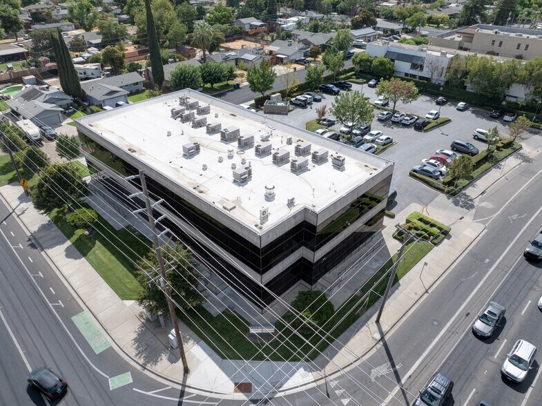 More Photos Of 1552 Coffee Rd, Modesto Medical For Lease