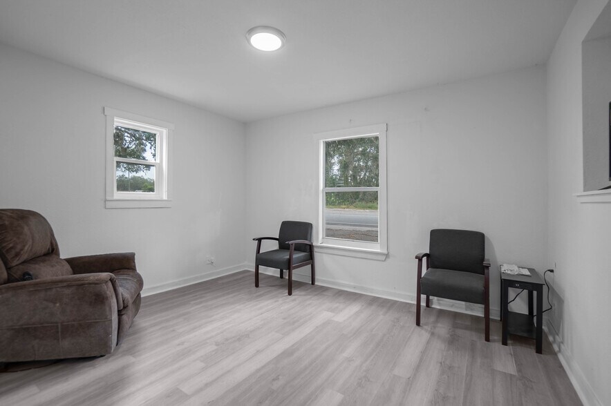 More Photos Of 8929 E Gulf To Lake Hwy, Inverness Auto Repair For Sale