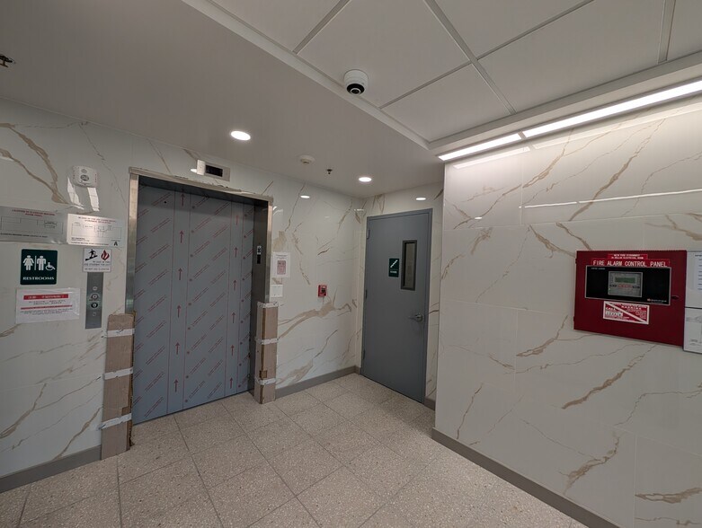 More Photos Of 4119-4123 Union St, Flushing Medical For Lease
