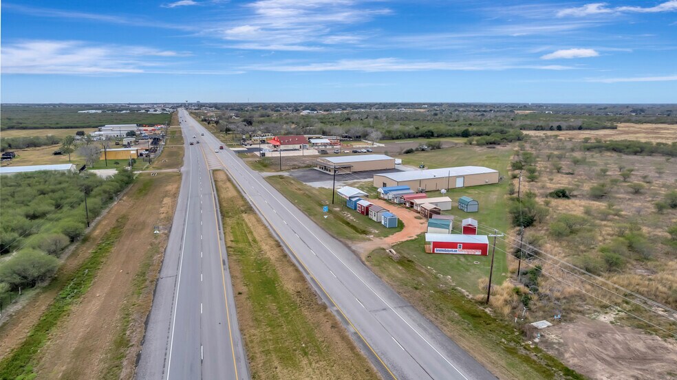 More Photos Of 13955 US Highway 77 N, Victoria General Retail For Sale