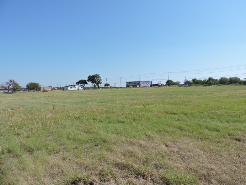 More Photos Of 0 St Hwy 198 hwy, Mabank Land For Sale