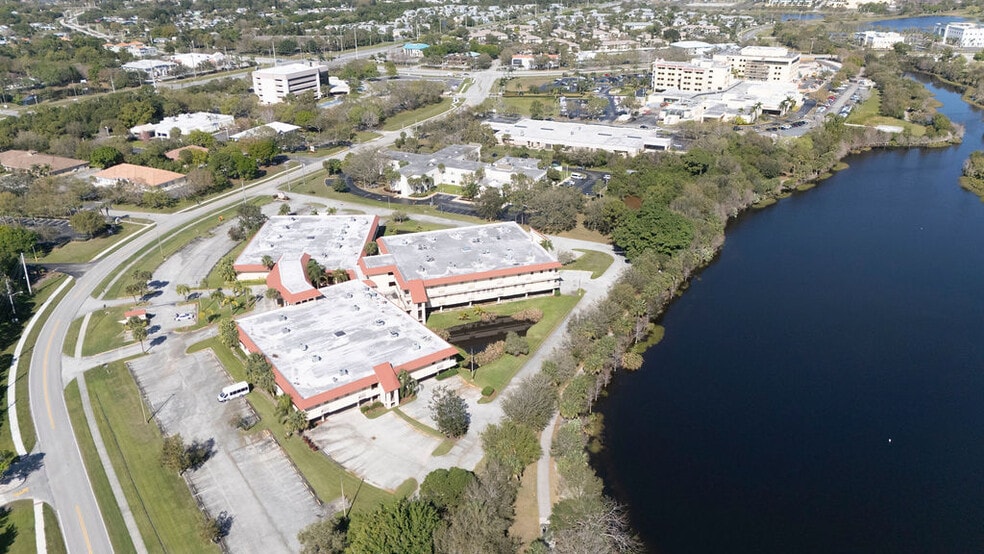 More Photos Of 1801 SE Hillmoor Dr, Port Saint Lucie Medical For Lease
