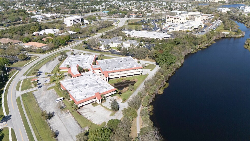 More Photos Of 1801 SE Hillmoor Dr, Port Saint Lucie Medical For Lease