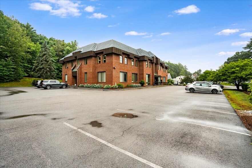 More Photos Of 7 Route 101A, Amherst Medical For Sale