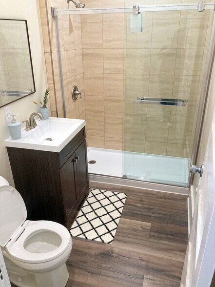 More Photos Of 2600-2614 S San Pedro St, Los Angeles Apartments For Sale