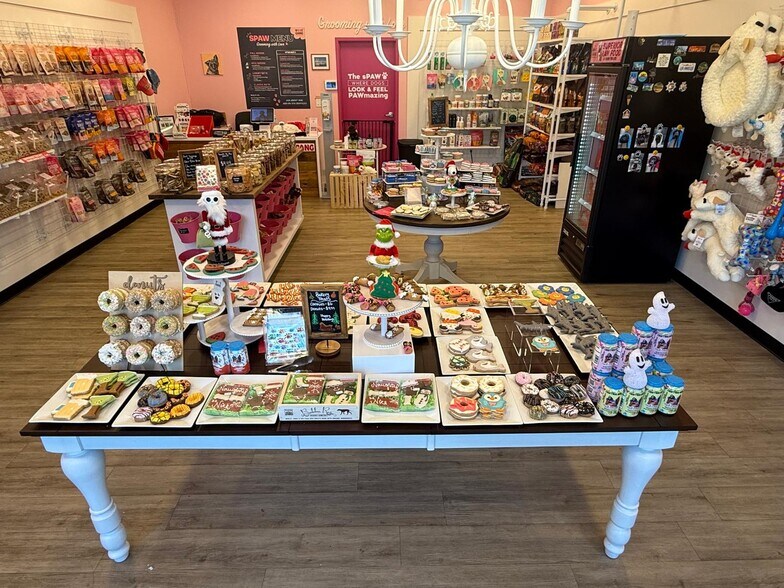 More Photos Of 8474 Bannerman Blvd, Tallahassee General Retail For Lease