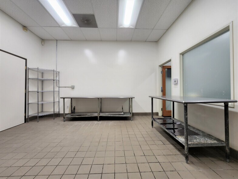 More Photos Of 1066-1070 S Fairfax Ave, Los Angeles Restaurant For Lease