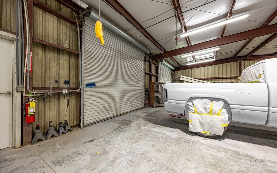 More Photos Of 13508 US HWY 90, Live Oak Industrial For Sale