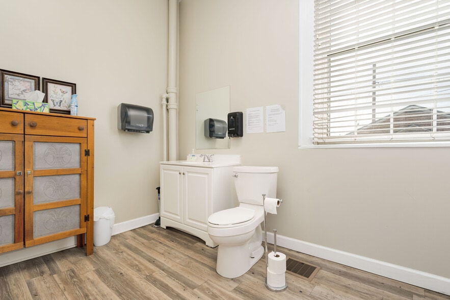 More Photos Of 1025 Maple St, Kingsport Religious Facility For Sale