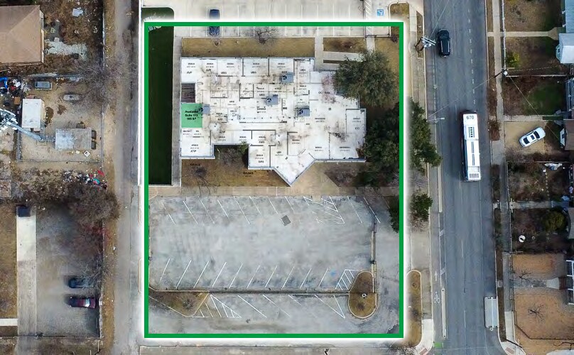 More Photos Of 2211 Buena Vista St, San Antonio Medical For Lease