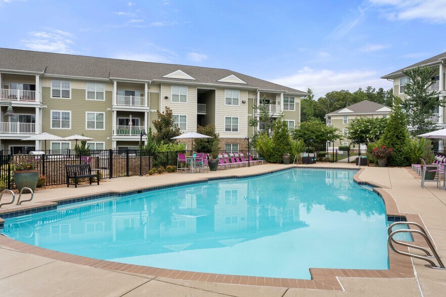 More Photos Of 14400 Palladium Dr, Midlothian Apartments For Sale