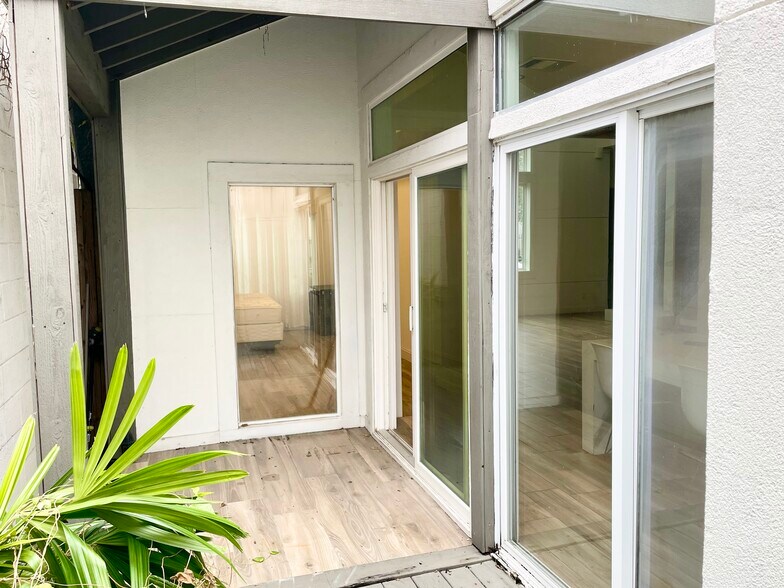 More Photos Of 3335 W Lamar St, Houston Office Residential For Lease