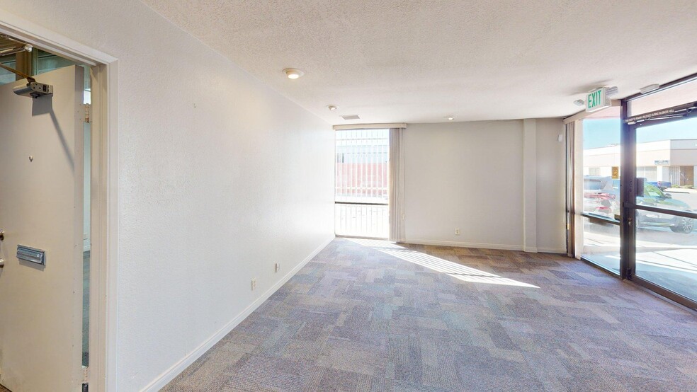 More Photos Of 13722 S Harvard Pl, Gardena Industrial For Lease