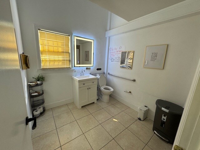 More Photos Of 113-117 S 21st Ave, Hollywood Medical For Lease