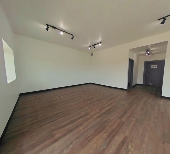 More Photos Of 6416 Wickum Rd, Williston Warehouse For Sale