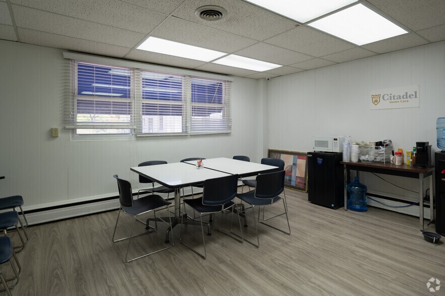 More Photos Of 130 S Easton Rd, Glenside Office Residential For Sale