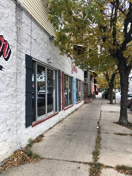 More Photos Of 1450 W Webster Ave, Chicago Restaurant For Lease