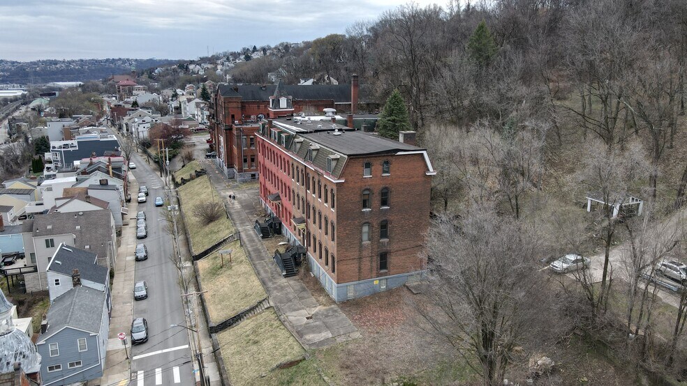 More Photos Of 40 Pius St, Pittsburgh Apartments For Sale