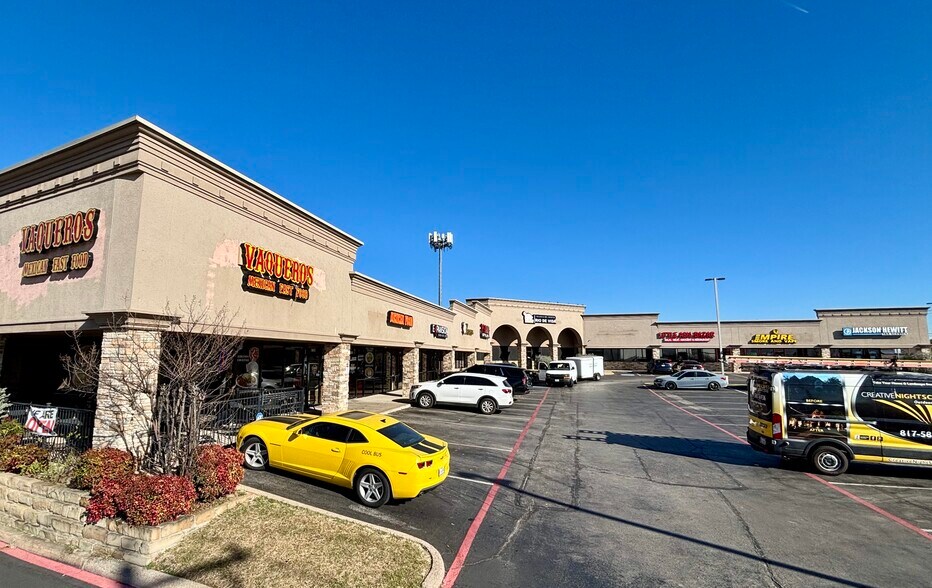 Primary Photo Of 6700 Denton Hwy, Watauga Freestanding For Lease