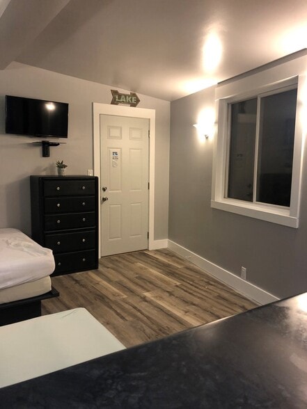 More Photos Of 5088 E Indiana Beach Rd, Monticello Hotel For Sale