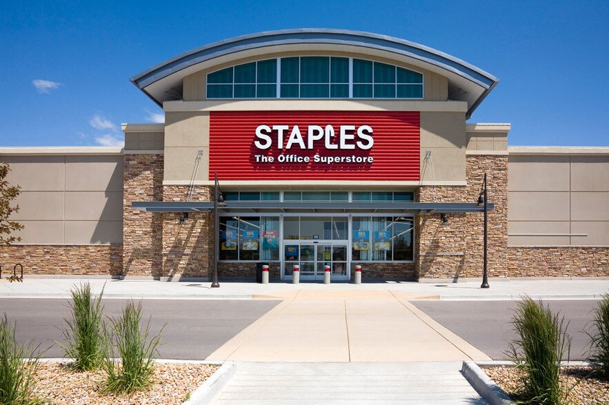 More Photos Of 210 Ken Pratt Blvd, Longmont General Retail For Lease