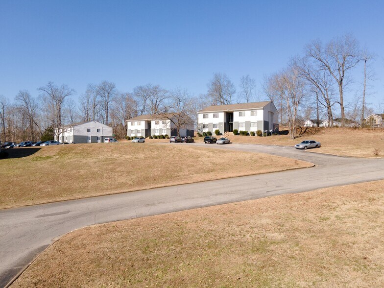 More Photos Of 1351 Avondale Dr, Clarksville Apartments For Sale